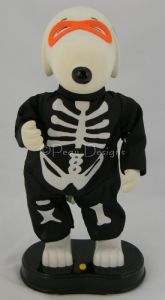 Gemmy HIP SWINGING Animated Dancing SNOOPY Skeleton Halloween